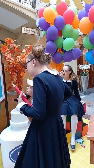 А где живёт верблюд? 🐫 Москва. ГУМ. Элина на уроке 🙂 смотреть онлайн