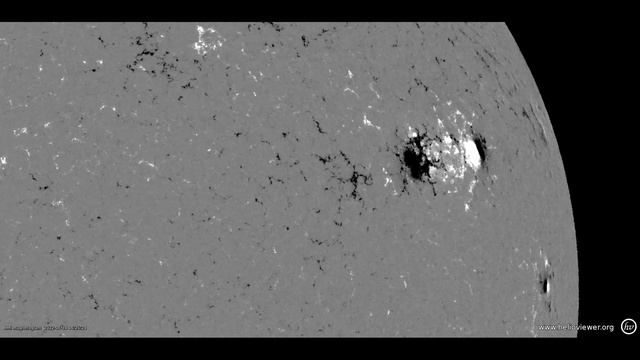 Sunspots  24062022  Region 3038  580MH  Class EHI  NASA  Solar Dynamics Observatory SDO