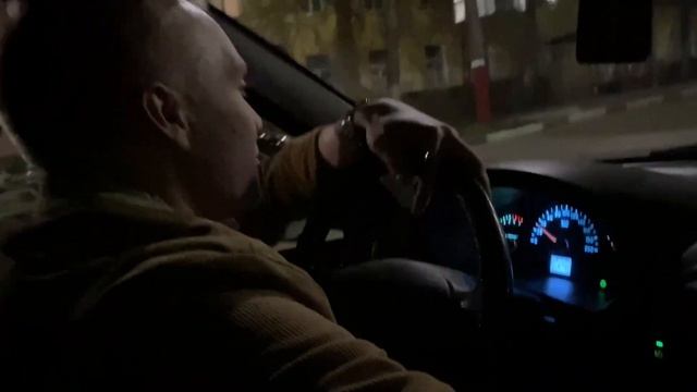 Жесткий белобрысый альбинос кидает калину по всей дорогекалина твин турбо на 500л опер суета