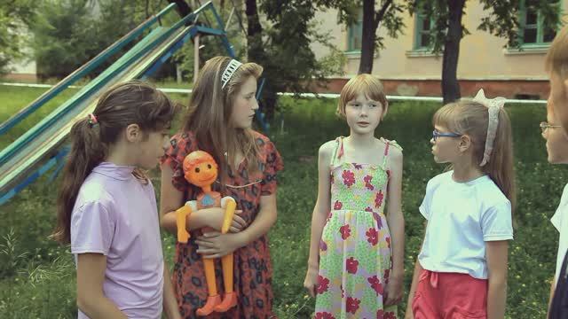 ИГРА в КРАСАВИЦУ смотреть онлайн