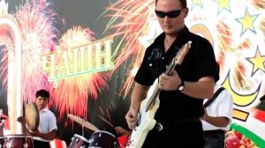 Валичон Азизов - Зулола (Консерт дар ш. Хучанд / Стадион "Спартак" / "Шабоханг" 2008)