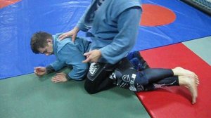 2016 год. Переворот лежащего на животе с контролем его ноги. И разные продолжения.