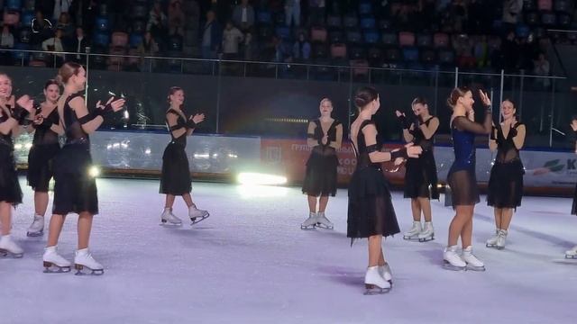 А. Трусова С. Самоделкина и шоу балет. Калуга 2023. angels_of_plushenko