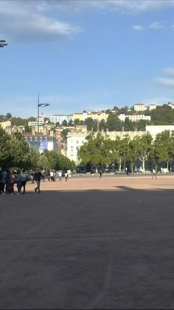 Lyon  Place Bellecour  Panorama  #shorts смотреть онлайн