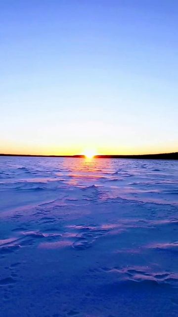 Восход солнца 26 января 2022г. Онежское озеро.🌅 смотреть онлайн