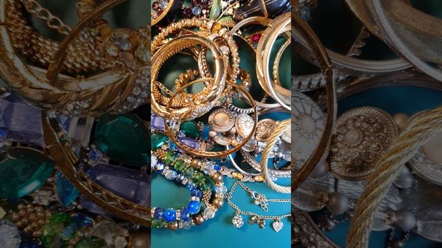 14.Очередная распаковка лотов с винтажной бижутерией купленных в Англии. смотреть онлайн