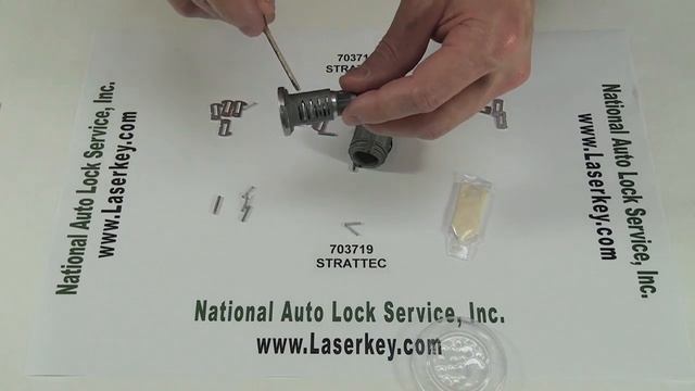 Strattec 703719  - Chrysler Ignition Lock