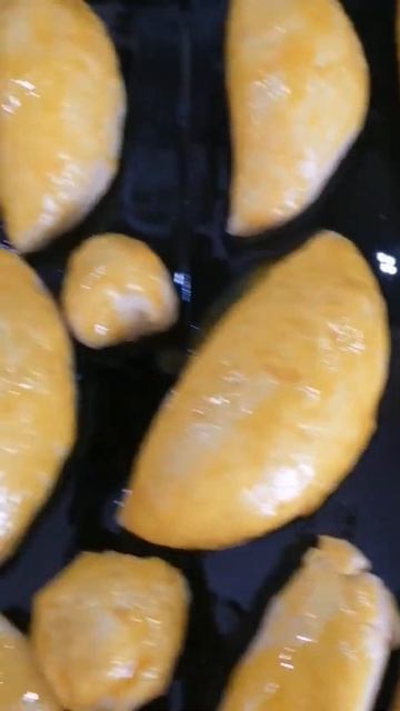 Сочники с творогом)))