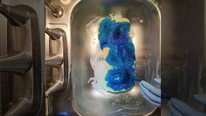 Pinalen/SanTi hand soap/ Comet/ TY D Bol / Rinse with hot water and Cloralen aromas 🥰. A musttt see