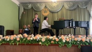 Р.Ильина "На качелях"