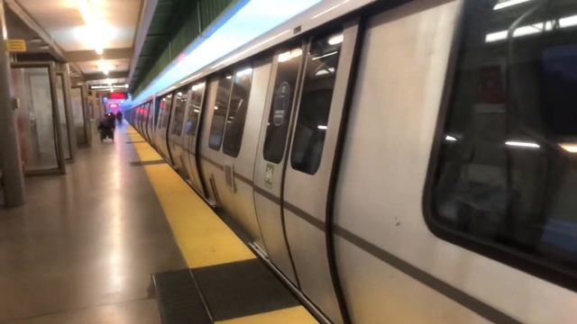 New 10 cars 3 door fleet of future Blue Line Fleet Dublin Pleasanton Train Approach platform 1 смотреть онлайн