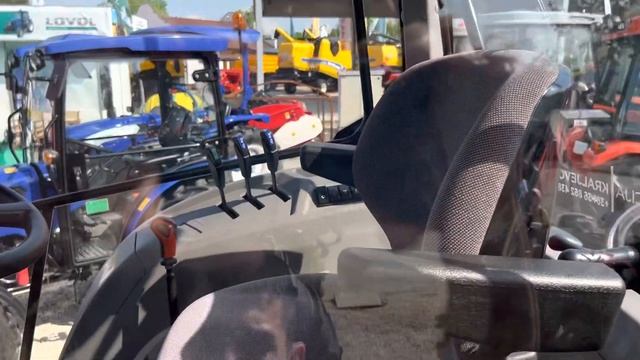 Lovol 854-III Tractor 2023 (First Look) смотреть онлайн