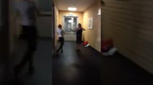 Даша Дрозд и Настя Ильянова ставят танец ну пытаются