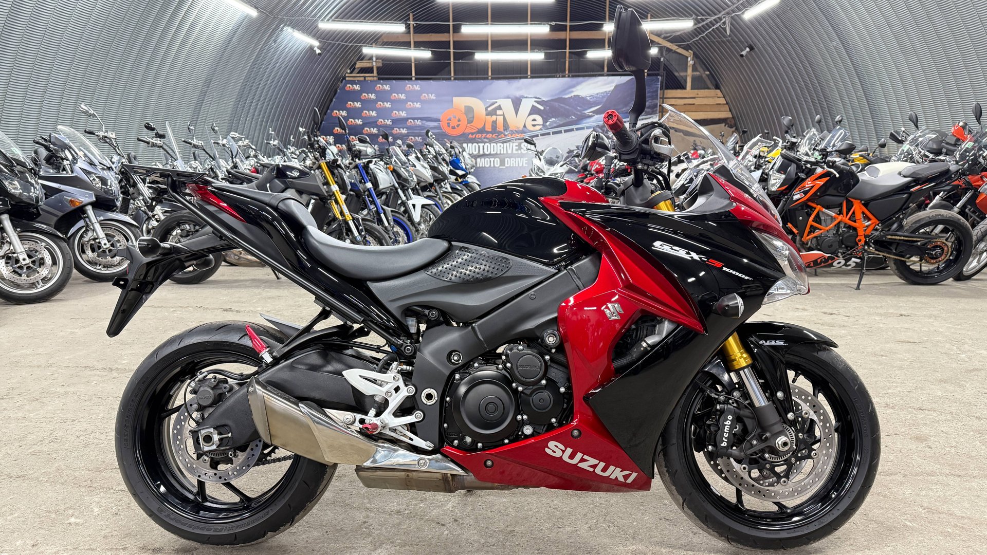 Обзор Suzuki GSX-S 1000F |В НАЛИЧИИ| смотреть онлайн