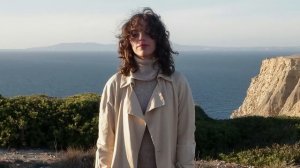 Дочь, я подарила свою квартиру твоему брату, теперь мне жить негде! Буду жить у тебя! Заявила мать.