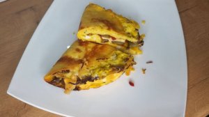 Быстрый в приготовлении завтрак из пшеничной лепешки