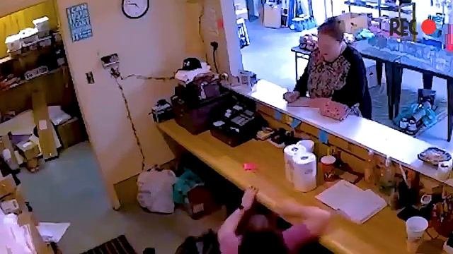 Смешные и уморительные люди из жизни 😆  ПОПРОБУЙТЕ НЕ СМЕЯТЬСЯ 😂😁😆 Подборка мгновенных сожале