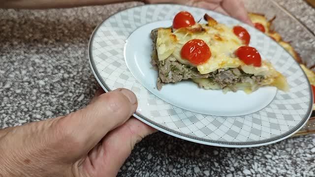 Картофельная запеканка с фаршем смотреть онлайн