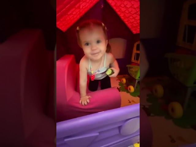 Малыш в домике  #baby #буднисмалышом #kids