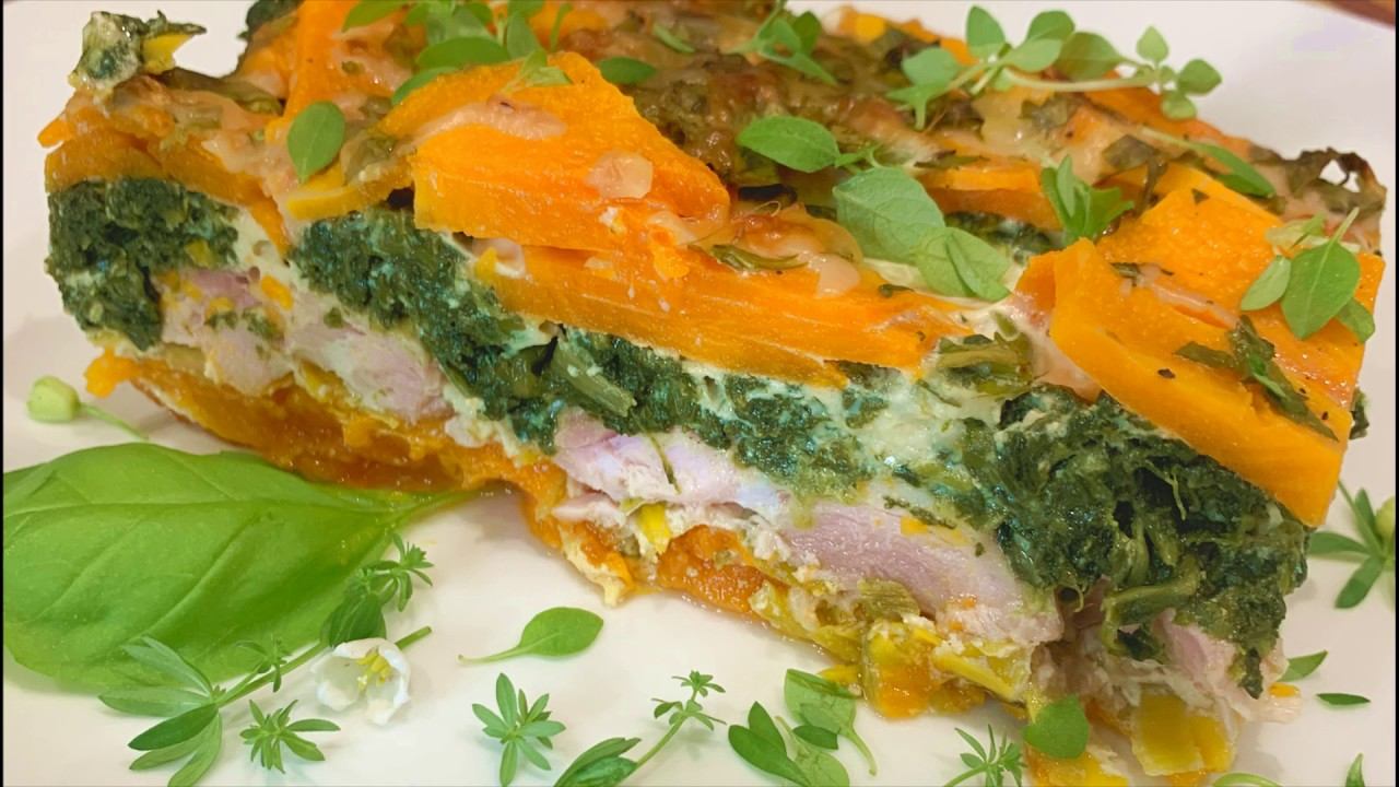 Куриная запеканка с тыквой, шпинатом и луком пореем