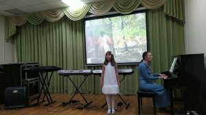 Ц. Кюи, слова *** "Под липами". Поёт Евгения Козлова. 9 лет