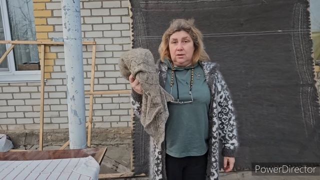 ЕМУ УЖЕ 25 ЛЕТ, Я ПЛАЧУ 89608709467, пуховый платок что с ним стало😱 смотреть онлайн