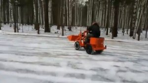 Работа трактоцикла в паре с мини погрузчиком Алексея Лапшина.