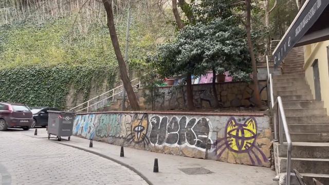 Cihangir Neighbourhood Galata Tower Walk With Me 🌨 Türkiye İstanbul 4K смотреть онлайн