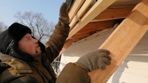 Как выставить каркас карниза