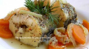 Минтай, тушеный с луком и морковью (без масла)
