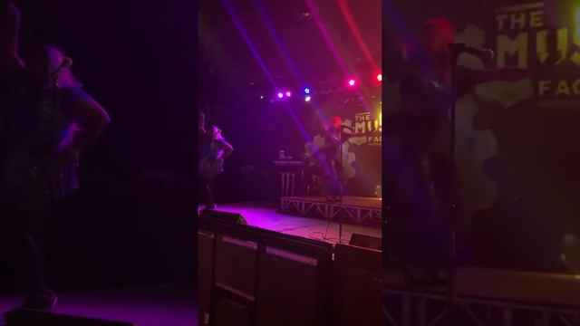 Sasha Banks and Rexi Royal lip sync battle to Firework смотреть онлайн