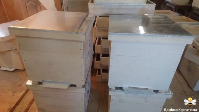 Фарбування вуликів 🐝 смотреть онлайн