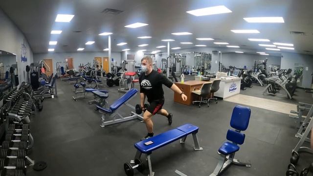 DB Contralateral Reverse Lunge смотреть онлайн