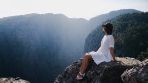 8970216-uhd_3840_2160_25fps