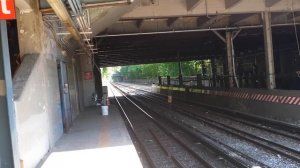 IRT Dyre Avenue Line: Manhattan & Dyre Avenue Bound R142 (5) Train @ Gun Hill Road