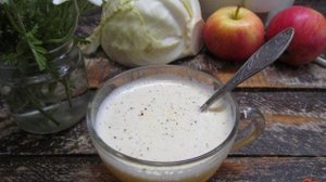 Сок из белокочанной капусты с куркумой