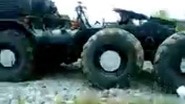 Тягач МЗКТ  7429 8х8  и Скрепер Моаз 6014