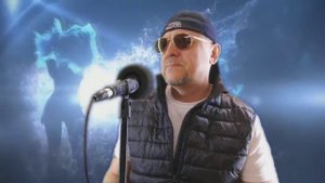 "УХОДИТ ДЕВОЧКА К ДРУГОМУ"  Роман Пономарёв Дворовый фольклор (Folk- yard)
