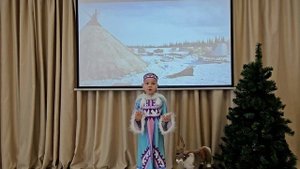 Стихотворние Леонида Лапцуя "Улыбка" , читает Грубый Вероника