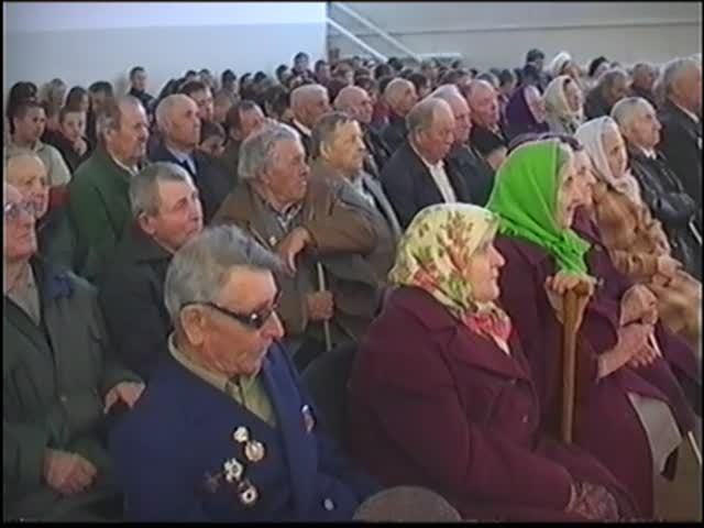 концерт к встрече ветеранов ВОВ Поспелиха 2005г