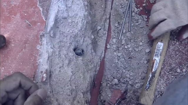 Hole in Concrete Steps смотреть онлайн