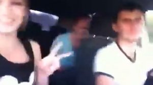 Диана Шурыгина в машине с друзьями