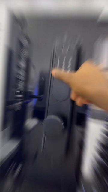 Israeli Smart Door Lock #lifestyle #abuja #technology #nigeria #security #newstatus #gamechanger смотреть онлайн