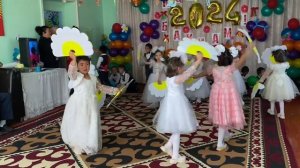 Ак гулдор Кок гулдор