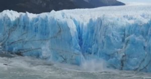 .... Антарктида - Это 80 % запасов пресной воды....