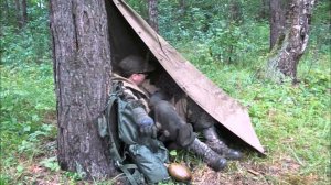 Плащ-палатка. История создания и самый известный военный атрибут