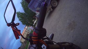 Испугал мальчика своим выхлопом