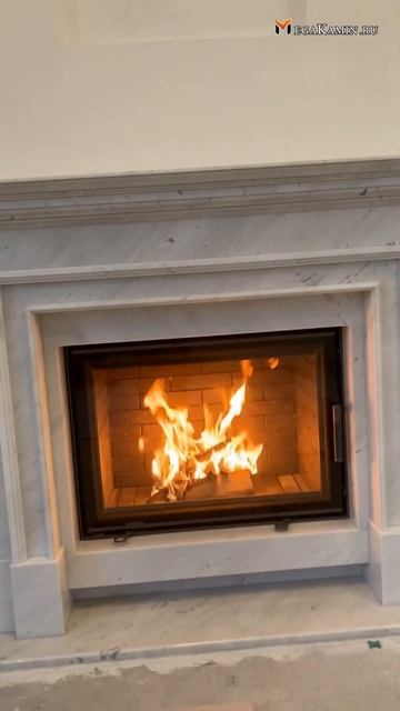 Камин с мраморным порталом топка АСТОВ