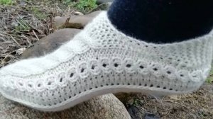 Красивые следочки на двух спицах