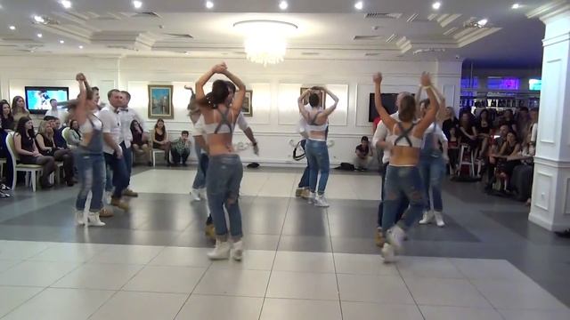 ПРЕМЬЕРА! Студия «Salsa de laFresa» г. Киев. Номер «Вигл» смотреть онлайн